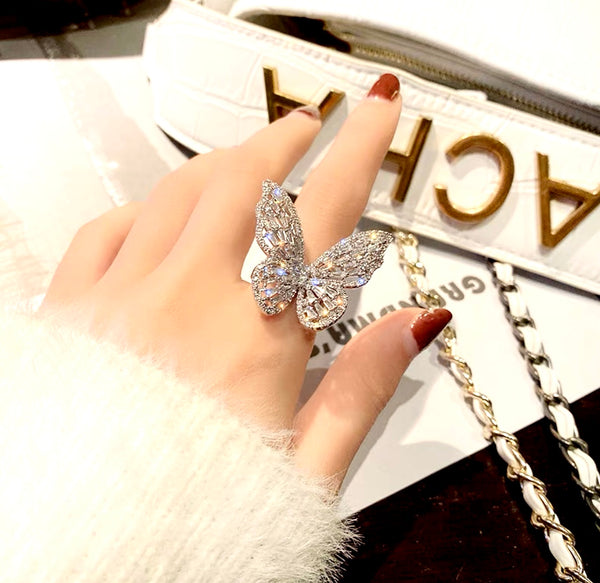 Anillo mariposa ajustable